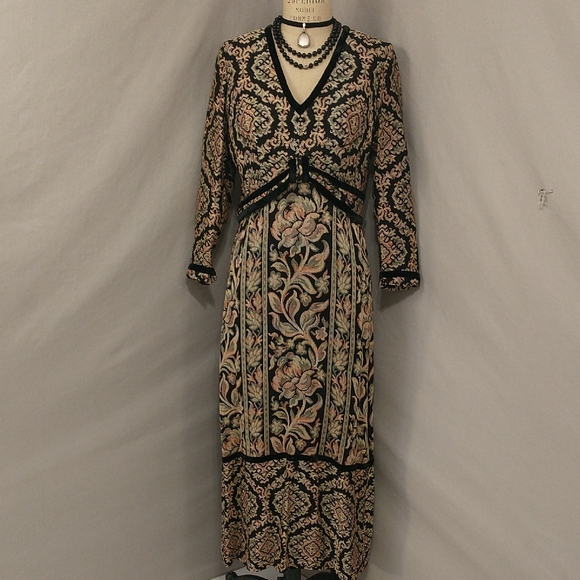 Vintage Dresses & Skirts - Woven Tapestry Dress Vintage OOAK Black Velvet Trim See Measure Long Sleeve Maxi